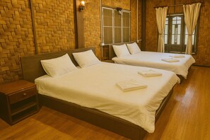 Free WiFi, bed sheets - Ban Villa PhaSouk  (Vang Vieng)