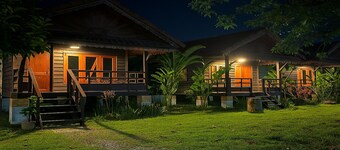 Ban Villa PhaSouk