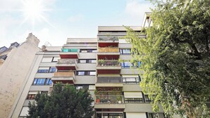 Unclassified image, 3 of 12, button - Charming Apartment - 1br- 2P- Nation (Paris)