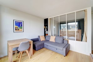 Apartment | Living area