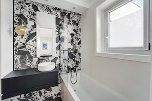 Bathroom - Charming Apartment - 1br- 2P- Nation (Paris)