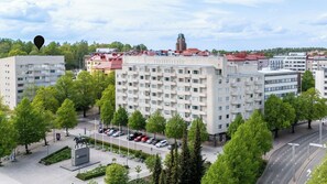 Front of property - Central 1BR Apartment with Free Parking (Lahti)