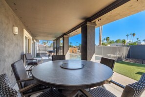 Outdoor dining