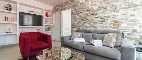 Apartment | Living area