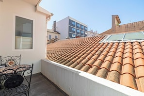 Apartment | Outdoor dining