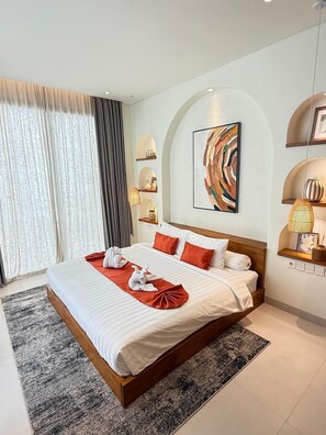 In-room safe, desk, laptop workspace, iron/ironing board