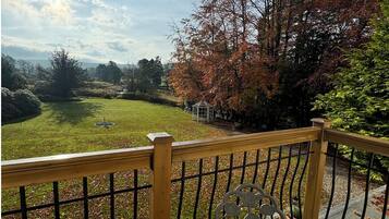 House, Pets allowed, Garden View | Balcony