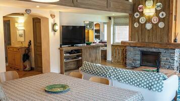 Apartment | Living area