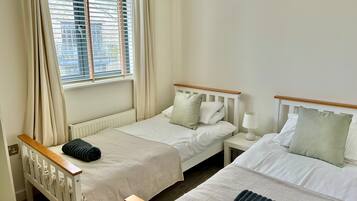 2 bedrooms, WiFi, bed sheets