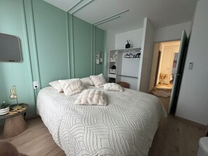 2 soverom, strykejern/-brett, reiseseng for barn og wi-fi (inkludert)