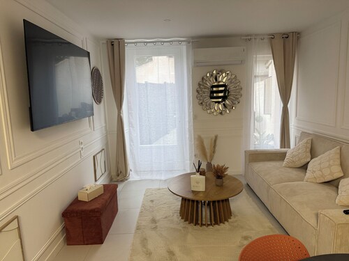 Confort & Charme - Apartment with Terrace in Grignols