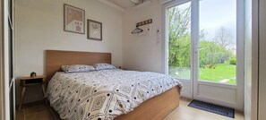 1 bedroom, iron/ironing board, free WiFi, bed sheets - STUDIO 30 M2 (Labastide-Saint-Sernin)