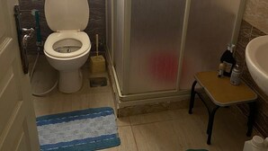 Uklassifisert bilde, 4 av 7, knapp