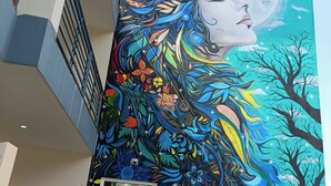 Gambar tidak terklasifikasi, 2 dari 115, tombol