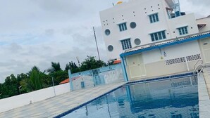 Gambar tidak terklasifikasi, 2 dari 53, tombol