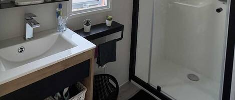 シャワー、ヘアドライヤー