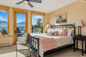 3 bedrooms, iron/ironing board, travel crib, WiFi