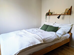 Apartment | 2 bedrooms, individually furnished, bed sheets