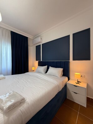 Apartment, 3 Bedrooms, Accessible, Smoking