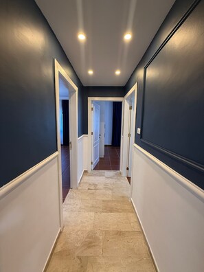 Apartment, 3 Bedrooms, Accessible, Smoking | Interior