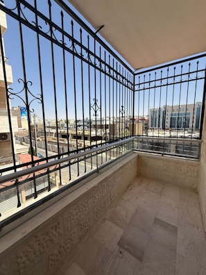 Apartamento, 3 quartos, acessível, para fumantes | Sacada