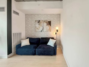 Téléviseur, bureau