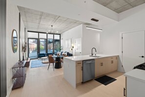 Interior - Open 1BR in NoLibs Near Hotspots Sleeps 4 (Philadelphia)