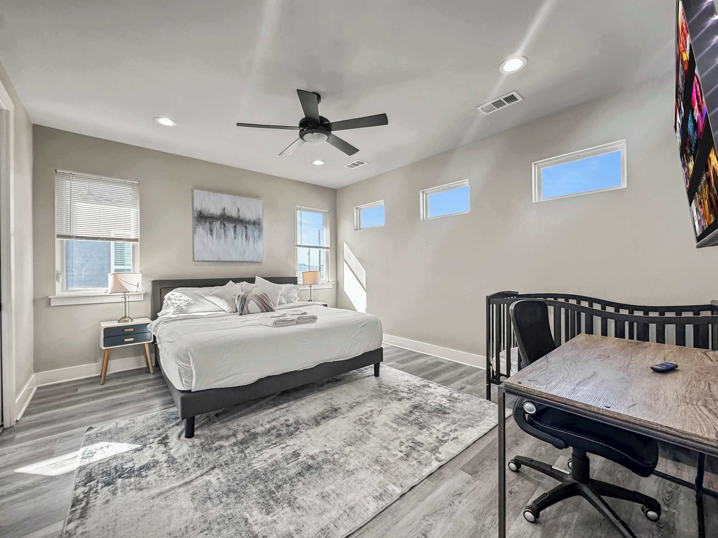 3 soverom, strykejern/-brett, reiseseng for barn og wi-fi