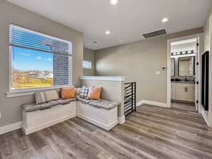 Télévision, espaces bureaux