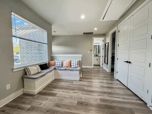 Téléviseur, bureau