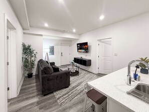 Unclassified image, 3 of 14, button