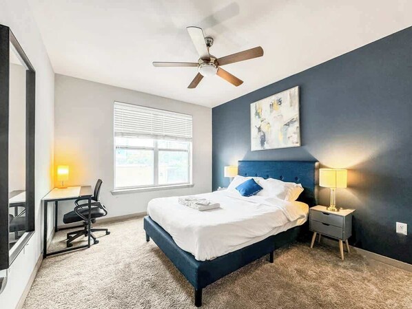 1 habitación, tabla de planchar con plancha, wifi y ropa de cama 