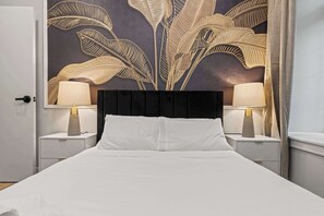 4 bedrooms, iron/ironing board, WiFi, bed sheets