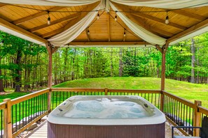 Baignoire à remous extérieure