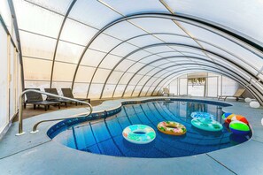 Piscine extérieure, piscine chauffée