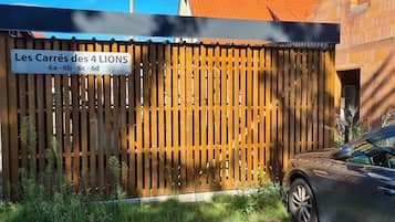 Enceinte de lâhĂ©bergement