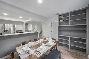 Dining - Experience the vibrant spirit of Austin from this charming, 3 bedroom and 2.5 bath home for up to 9 guests - located 15 minutes from downtown. Thoughtfully designed with comfort in mind, it’s the perfect retreat for business trips or getaways (Austin)