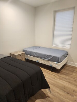 2 bedrooms, Internet