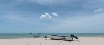 New Espectacular Villa Cabana en la playa