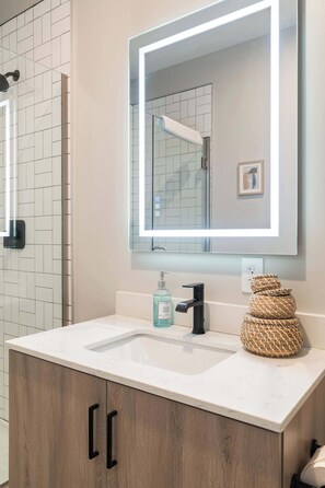 Appartement Deluxe | Lavabo de la salle de bain