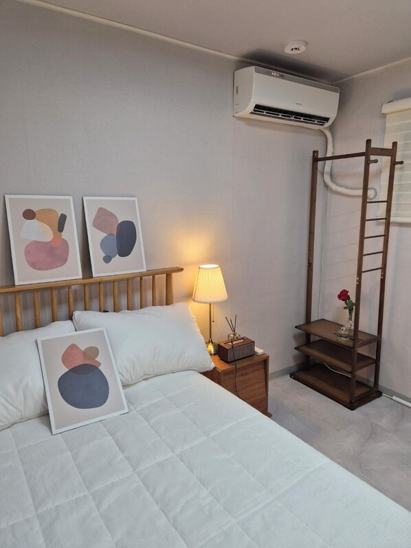 2 bedrooms, WiFi, bed sheets