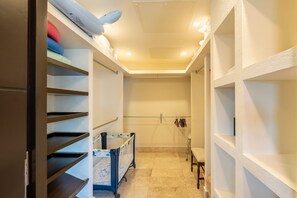 Apartment | 3 bedrooms, Internet - Ocean Front Amazing Views and Location Sleeps 8 (Puerto Vallarta)