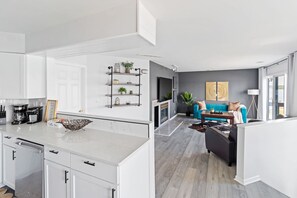 House | 5 bedrooms, Internet