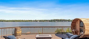 Renovated River Home Hot Tub Sauna Game Room