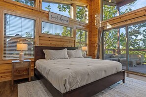 1 bedroom, iron/ironing board, free WiFi, bed sheets - Romantic Luxury Cabin w/ Private Pool Hot Tub & Fire Pit Swing and Pool Table (Sevierville)