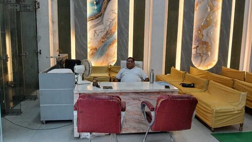 J.R Palace Hotel & Banquet