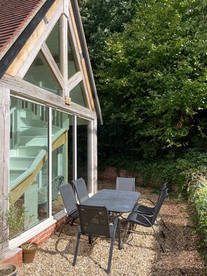 Family Apartment, Patio, Garden View | Terrace/patio - Cheltenham Country Retreats (Cheltenham)