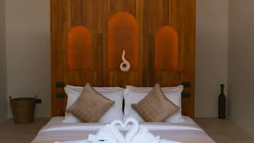 1 bedroom, desk, WiFi, bed sheets