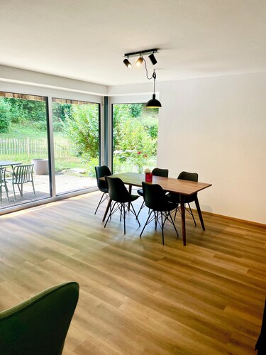 Stilvolle neue Ferienwohnung (Yarin)