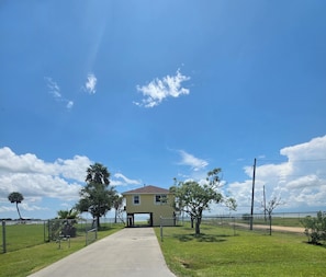Property grounds - San Leon, Galv Bay- 300' Private Pier w/ Green Fishing Lights! Immaculate home!
 (San Leon)